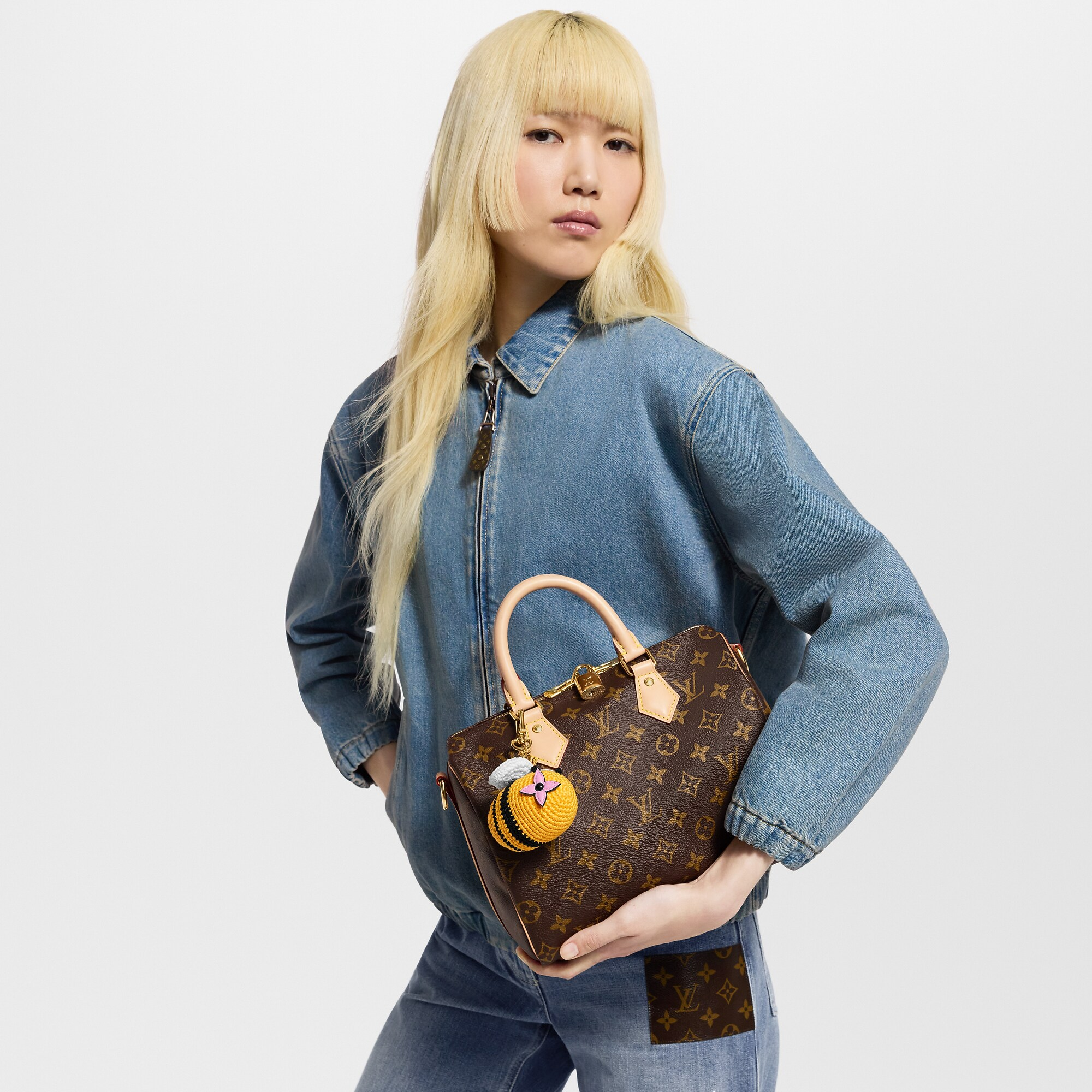 バッグチャーム・ビー LV クロシェ