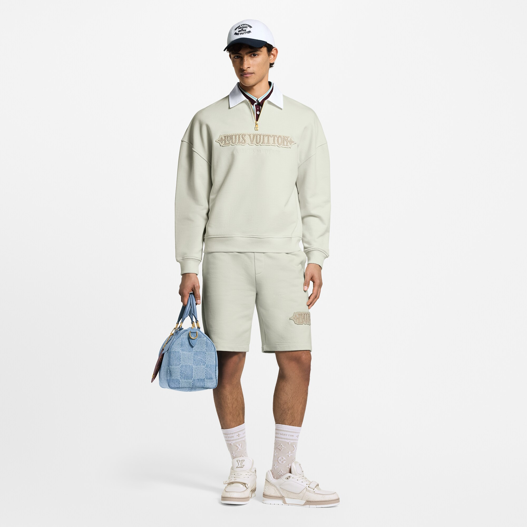 エンベリッシュド ハーフジップ スウェットシャツ
