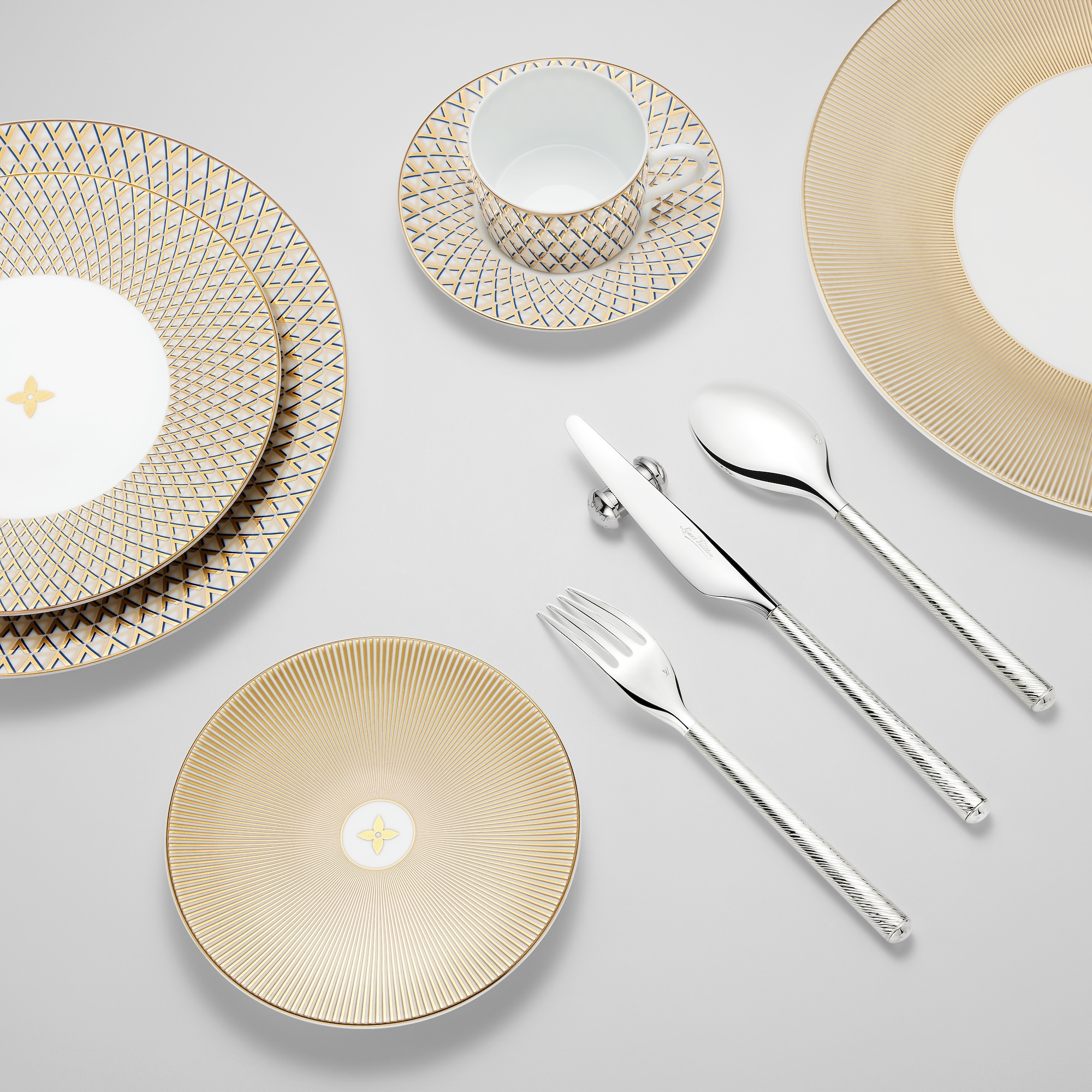 Splendor Set Of 2 Presentation Plates - 画像 (4)