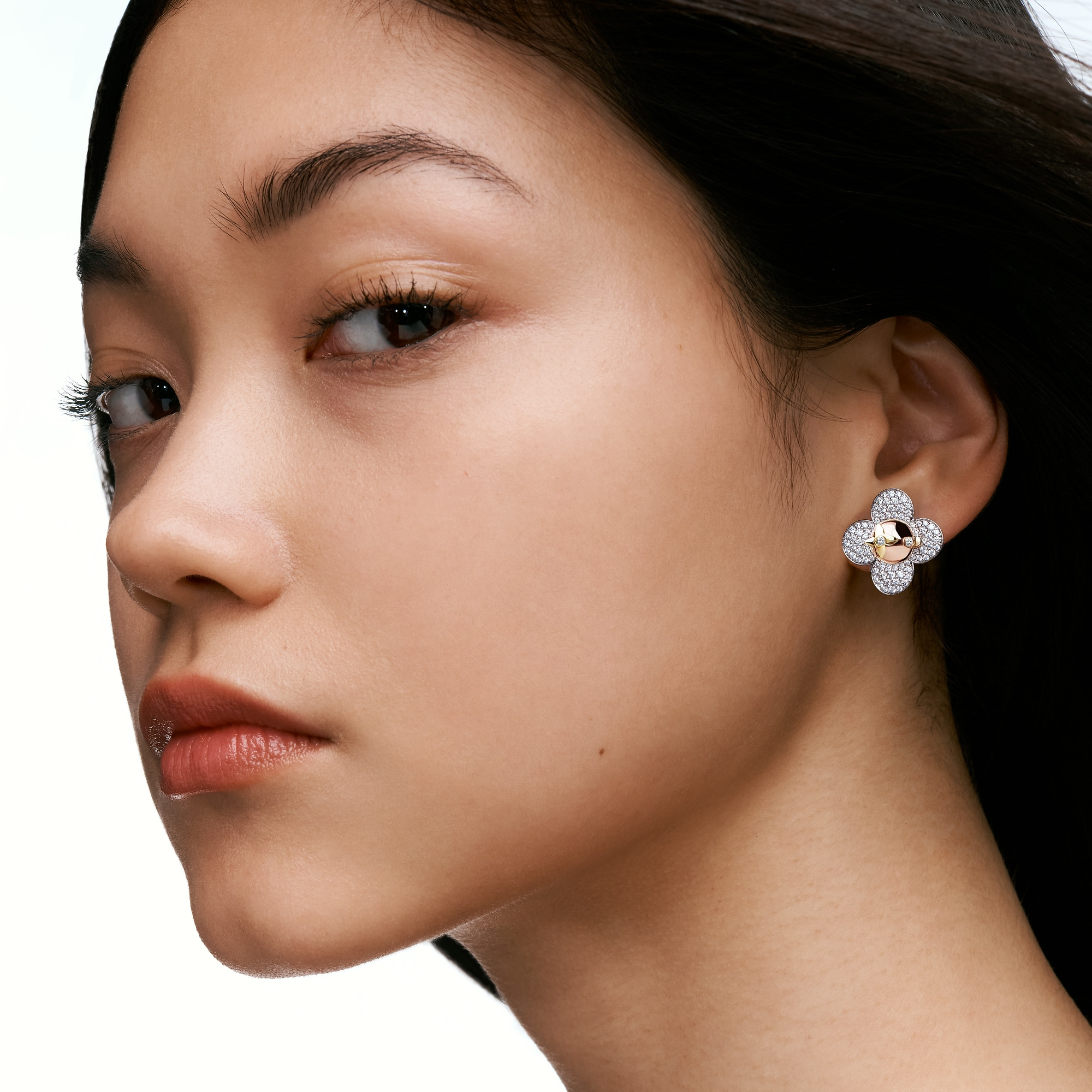 ピアス ヴィヴィエンヌ (18Kスリーゴールド×ダイヤモンド)